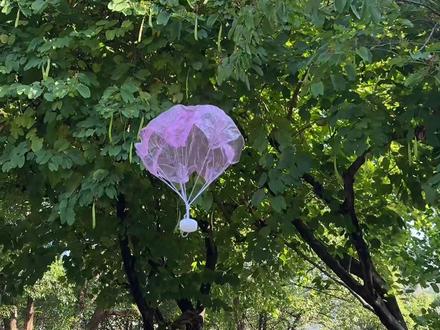 用垃圾袋做个好玩的降落伞#儿童手工#手工diy #降落伞玩具