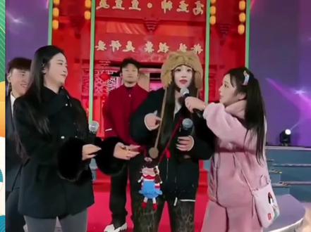 富贵教错山歌遭豆豆高杰联合“收拾”!歪嘴唱腔+萝卜蹲山歌笑炸恩泽直播间#上热门 @富贵 ⁶¹⁶【户外·追梦人团队】 @陈靓靓⁸⁰³✨ @高杰⁷¹⁸1月28号 年货 @尔康(索图大舞台月赛冠军中午11点开播) @豆豆⁷⁵⁸ .【1月29日年货专场】 @恩泽813🎙️(1月25号大舞台直播) #高杰718 #豆豆吃不饱 #富贵616