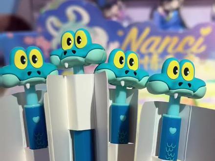 我敢说看过疯狂动物城2的没人不想玩这支盖瑞解毒笔吧!#疯狂动物城2 #盖瑞 #中性笔 #玩个很新的东西