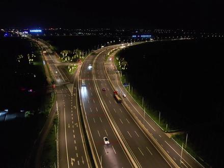 “空中执法队”,上线 阜宁县交通运输综合行政执法大队开启“空地一体”治超新模式。#大疆 #无人机 #大疆m400 #交通运输执法