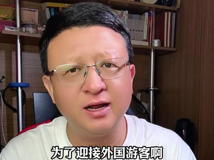 这莫氏鸡煲被顺德宠成顶流了啊! 现在的莫氏鸡煲可不再是小店了,成了顺德的网红景点了,真是一个店带动一座城啊!#莫氏鸡煲 #顺德美食 #网红景点 #真材实料才能做出好味道 #鸡煲