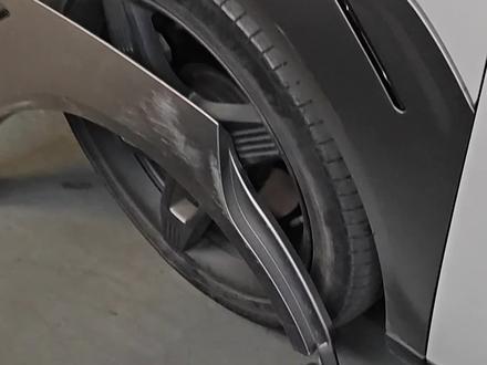 自己动手修复/更换轮眉其实超简单。今天教你不用去修理厂,一把工具,几步操作,徒手还原!
无论是意外刮擦还是想改装颜色,这个技能你必须会。步骤清晰,一看就懂,建议点赞收藏备用!#新能源汽车维修 #广汽埃安 #埃安YP #轮眉 #每天一个用车知识 @抖音创作小助手 @DOU+上热门 @抖音创作灵感 @抖音媒体内容优推官 @抖音小助手