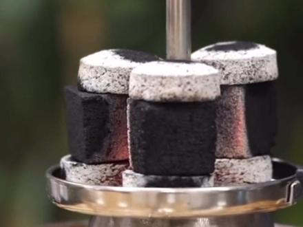 户外用速燃碳加热椰壳碳的办法很好用#shisha #hookah #麦麦烟具 #解压 #新奇特创意