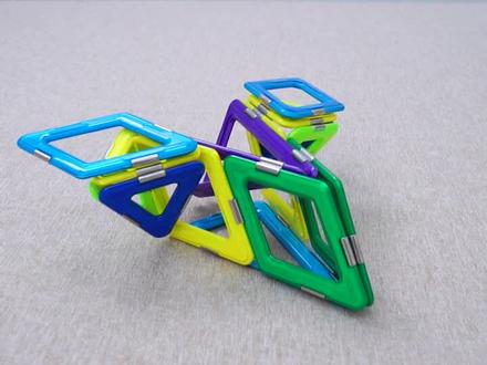 这个飞机能飞吗?#磁力片 #动手动脑 #涨知识