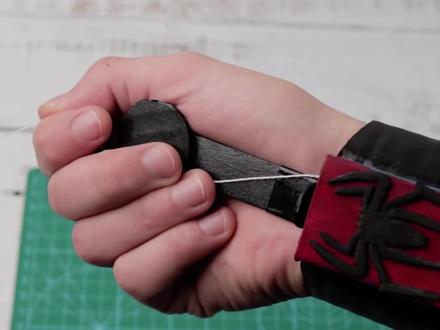 变废为宝:火柴盒DIY制作蜘蛛侠蛛丝发射器 #纸模 #蛛丝发射器 #蜘蛛侠 #手工玩具 #创意手工