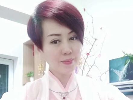 最近吃瓜很火,没错,我就是在蹭他的流量,我就是想把这些年我做汉服的真实感受讲出来。#传统服饰 #中式美学服饰 #汉服 #