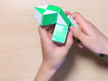 大家总私信说遇祺的魔尺狙击枪手法太快了,这次72段入门海胆的手把手教程来啦。带你玩转百变魔尺,让你也成为数一数二的魔尺高手。休息日快来动脑动手吧!#亲子 #益智玩具 #动手动脑 #百变魔尺 #解压 #百变魔方@DOU+小助手