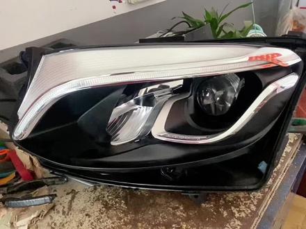 组装奔驰glc大灯流程
#车灯升级 #奔驰GLC#抖音汽车#大灯修复