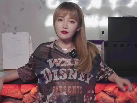 还是回应一下大家的质疑,6月能拿下800场,并不是轻轻松松用嘴说说用键盘打字就能做到的。#剧本杀 #沉浸式体验 #剧本杀经营 #开店日常 #经验分享