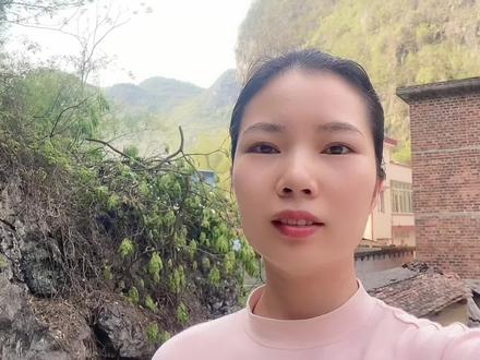 网友:参加广西酒席,封两百块红包一家子去吃酒席,不丢脸吗? #广西 #广西酒席 #广西酒席红包 #红包封多少 #婚宴红包 #份子钱 #民俗文化