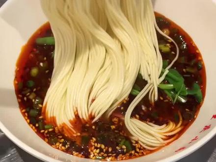 为什么你煮的面总是不够香?看完、你就明白。