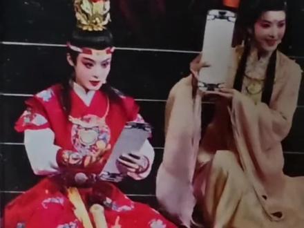 豆包研发了iPhone28(bushi) @豆包 这个卷轴手机和平板是你发明的吗?
#君霄 #豆包 #一本正经的胡说八道 #真实生活分享计划