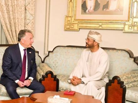 新华社消息 | 伊美谈判“暂时”结束 伊朗外长称开局良好(记者:汪强、董修竹、陈霄)