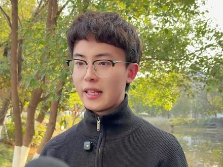 靠近你是因为爱你,远离你是因为害怕人类 #重返狼群 #格林 #李微漪 #动物 #小帅读书