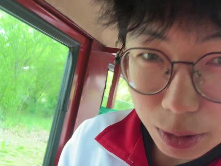 从学校门口直接送到公园里边篮球场 3公里五块钱