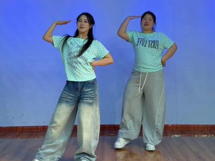 好颠好喜欢#ILLIT #itsme #一学就会系列 #ILLIT本命告白计划 #舞蹈教学