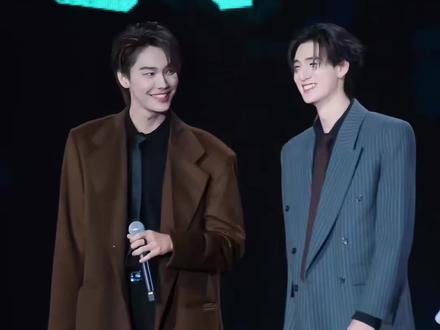 好长条的两人,果然很配
cr:视频来源于外网,见水印
#dewtee #gmmtv #cp #他泰 #丢踢