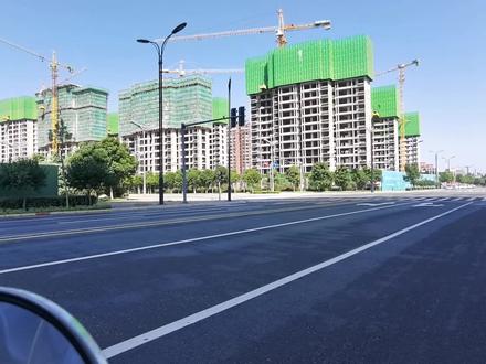 今天我们看看建业伊水东望现状,这楼盘已经全部换成建业的物业。