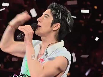 王力宏三亚收官场圆满结束,官宣最好的地方2.0已进入筹备阶段,你期待2026年在歌迷之城太原与二哥相逢吗?#王力宏 #王力宏最好的地方 #太原 #演唱会 #歌迷之城太原放大招