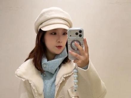 #刚出生的宝宝 #菜崽的vlog 记录莽妹儿的第一次儿保,回家后要睡小圆头➕连抬头了!