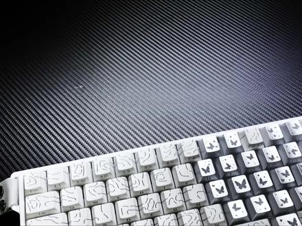 有蝴蝶爱心键帽的狼蛛win60太好看了吧 #狼蛛 #狼蛛WIN60 #蝴蝶键帽 #双十二好物推荐