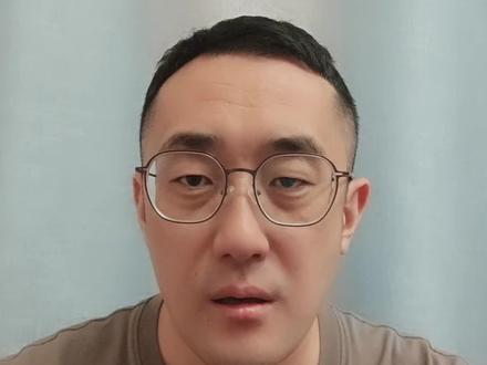 李嘉诚套现1100亿紧急撤离!
如何看透本质,以及拥有预判能力,我写在了我的书《原思维》里,主页橱窗就可以找到这本书