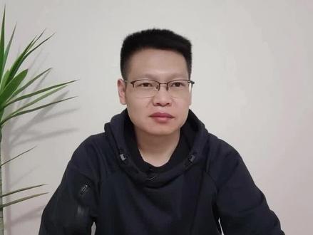 穿什么冲锋衣 日常出行性价比高 #冲锋衣 #冲锋衣三合一 #冲锋衣推荐 #迪卡侬冲锋衣三合一 #服饰