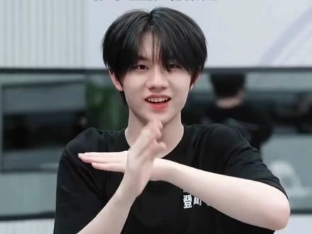 朱志鑫一笑我真绷不住了哈哈哈哈哈#朱志鑫 #张子墨