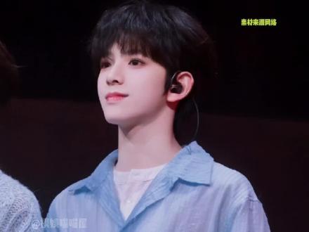 完全就是欧巴进行时#陈浚铭 #tf四代 #荣耀之战 #舞台 #向全世界安利