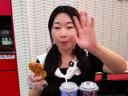 华莱士联名时光代理人!!全套周边好好看#华莱士时光代理人联名#华莱士是汉堡届的谷子店#麻力全开香骨鸡#华莱士新品#时光代理人