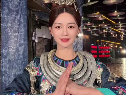 听说民族服很适合跳这个 #弥渡山歌 #手势舞 #秀出你的民族范儿