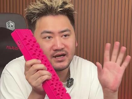 前行者F61三模键盘鼠标套装无线机械手感高颜值电竞游戏外设专用#游戏键盘 #办公键盘 #键鼠套装 #游戏外设 #fps游戏