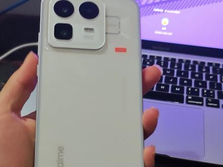 neo8 可能在夏天的游戏表现不会那么好,各位嘴下留情,我很客观的说了,没有任何黑的意思,情况就是这样#真我neo8