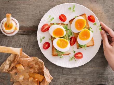 蛋黄和蛋白的营养差别,看完你还会丢掉蛋黄吗#健身#增肌#蛋黄#饮食#鸡蛋#减脂#胆固醇#力量训练