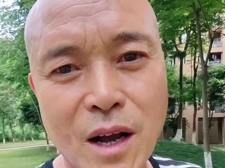 六十多岁老人还在外地打工的原因,大致有这么两点。#上热门 #社会百态 #生活感悟 #曾大哥脱口秀