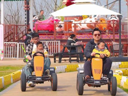 一张门票解锁春日三重快乐,还不快来冲! #春天 #露营 #亲子乐园 #季高牛角村momo乐园 #梨兰会隐藏分会场