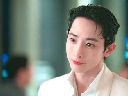 跟霸总约会的感觉也太爽了吧#金智秀jisoo #金智秀 #李洙赫