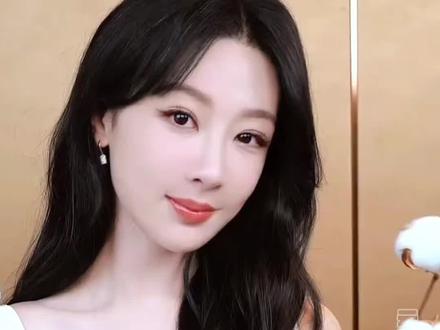 杨紫代言我的花园世界,我宣布这是2026年最成功的双向奔赴 #杨紫代言我的花园世界 #杨紫我的花园世界品牌代言人 #我的花园世界 #玩游戏送真花