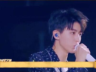 王俊凯的委曲求全,换来时代峰峻步步紧逼? #王俊凯 #tfboys #时代峰峻