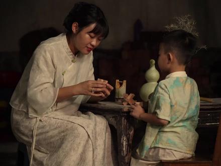 你生来普通,妈妈也是普通人,我虽然很爱你,但你的幸福大部分,都要靠自己争取!#言传身教 #二妮礼仪家风