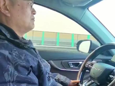 听听真实车主说瑞虎8PRO2.0T实际油耗水平到底是多少? 我的瑞虎8PRO2.0T巅峰四驱两年多总行程32641公里,累计耗油2984升,即这款车综合油耗是9.15升每百公里。其中国道高速占50%,市区乡道占30%,郊区县道占20% #油耗 #瑞虎8pro #真实生活分享 #汽车知识分享 #我与汽车的日常