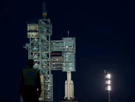 神舟二十三号发射成功。神舟二十三号载人飞船瞄准5月24日23时08分发射,发射取得圆满成功。此次任务包含一年期驻留试验、百项科学实验等亮点#热点 #神舟二十三号#发射取得圆满成功