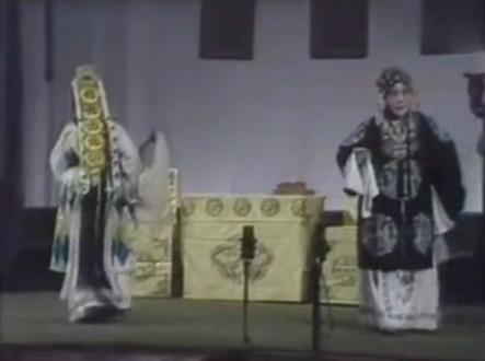 #弘扬崔派 ,再忆经典,崔兰田先生与胞妹崔兰玉老师倾情演释(桃花庵)搜庵一折。