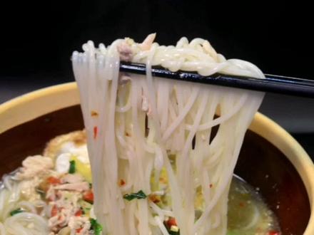 炒肉丝怎么做好吃视频教程 910cea7f04f471628c1b3d797092a0e0~tplv-dy-resize-origshort-autoq-75:330.jpeg?x-expires=1985310000&x-signature=a7CcBIgxIsgj2iMrWPHahfy%2BBK4%3D&from=3213915784&s=PackSourceEnum_AWEME_DETAIL&se=false&sc=cover&biz_tag=pcweb_cover&l=20221202113033010212081081090231EC