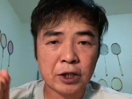 有对比需求,那咱们就实时对比#黑金隼 #神速100x #羽毛球装备