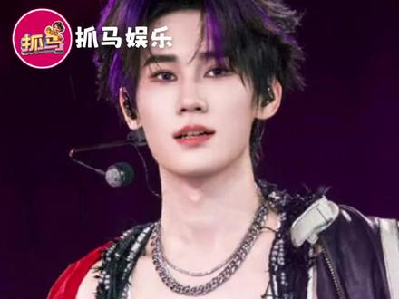 下播后哭着找其他六个兄弟求安慰 #张真源 #爆米花 #时代少年团 #直播 #搞笑