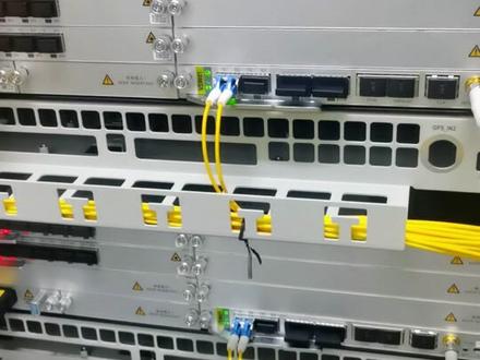#施工现场 #5g #室分 #室分设备 #室分设备安装 #汇聚机房 #安装现场 @DOU+小助手