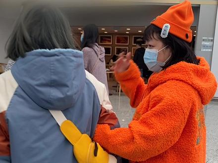 想不到多年好友竟是隐形富豪 #闺蜜 #搞笑