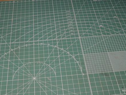 超级小的骚粉色P90冲锋枪模型涂装过程分享