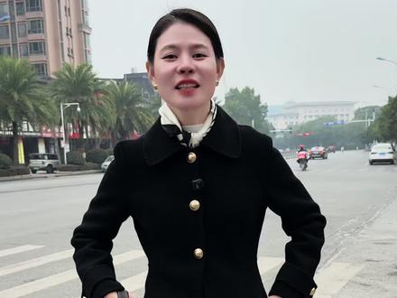 第一次逛集山姆.胖东来.盒马为一体的集合店,这里有好多吃的东西我连看的没有看过。快@别人的男朋友来给你买好吃的吧!#逛吃全攻略 #vlog日常 #零食推荐 #永丰陈哈哈